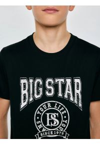 Big-Star - Koszulka chłopięca z nadrukiem czarna Mauter 906. Okazja: na co dzień, na uczelnię. Kolor: czarny. Materiał: dzianina, jeans, dresówka. Wzór: nadruk. Styl: casual, klasyczny, młodzieżowy #7