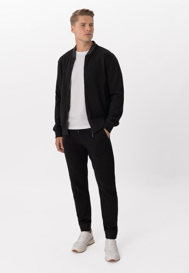 Volcano - Czarne joggery N-GON. Kolor: czarny. Materiał: bawełna, materiał, dresówka