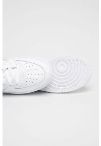 Nike Kids - Buty dziecięce. Nosek buta: okrągły. Zapięcie: sznurówki. Kolor: biały. Materiał: syntetyk, materiał, skóra, guma. Szerokość cholewki: normalna #3