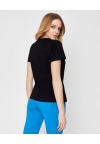 Pinko - PINKO - Czarny t-shirt z koralikami Effimero. Okazja: do pracy, na co dzień, na imprezę, na spotkanie biznesowe. Kolor: czarny. Materiał: jeans, bawełna. Wzór: napisy, aplikacja. Styl: biznesowy, klasyczny, casual