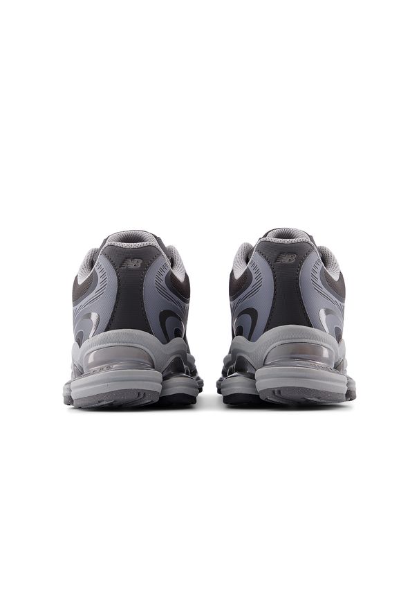 Buty unisex New Balance ABZORB U2000420 – szare. Okazja: na spacer, na co dzień. Kolor: szary. Materiał: jeans, materiał, dresówka. Szerokość cholewki: normalna. Sezon: zima, jesień. Obcas: na płaskiej podeszwie. Sport: turystyka piesza