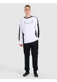 4f - 4F Spodnie casual cargo męskie - czarne S. Okazja: na co dzień. Kolor: czarny. Styl: casual