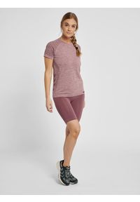 Koszulka fitness damska Hummel CI bezszwowa. Kolor: czerwony, różowy, wielokolorowy. Sport: fitness