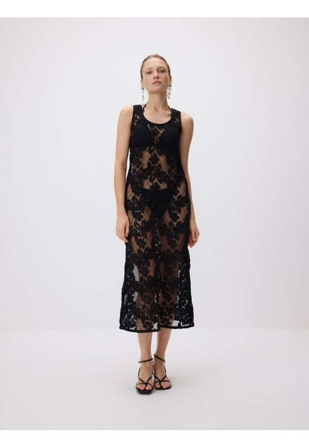 Reserved - Ażurowa sukienka midi - czarny. Kolor: czarny. Materiał: dzianina, bawełna. Wzór: ażurowy