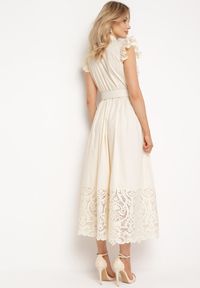 Born2be - Beżowa Sukienka Ażurowa o Koszulowym Kroju z Paskiem z Ekoskóry Trija. Okazja: na co dzień, na imprezę. Kolor: beżowy. Wzór: ażurowy. Typ sukienki: koszulowe. Styl: casual, elegancki #2