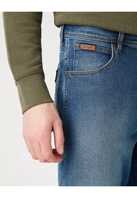 Wrangler - MĘSKIE SPODNIE JEANSOWE WRANGLER TEXAS SLIM IN CLOVER W12SX5365 #4