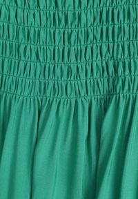 Renee - Zielona Sukienka z Bawełny na Ramiączkach o Rozkloszowanym Kroju z Marszczoną Górą Christten. Okazja: na co dzień. Kolor: zielony. Materiał: bawełna. Długość rękawa: na ramiączkach. Sezon: lato. Typ sukienki: rozkloszowane. Styl: boho, elegancki, casual #8