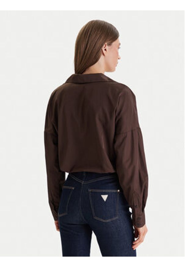 Guess Body W6RH61 WJ782 Brązowy Regular Fit. Kolor: brązowy. Materiał: syntetyk
