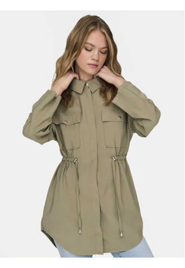 only - ONLY Kurtka przejściowa Nadine 15308614 Khaki Regular Fit. Kolor: brązowy. Materiał: wiskoza