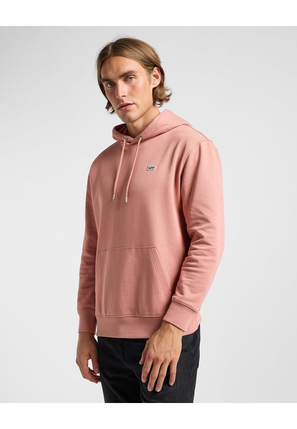 Lee - LEE MĘSKA BLUZA Z KAPTUREM LEE PLAIN HOODIE SEPIA 112363883. Typ kołnierza: kaptur. Kolor: brązowy