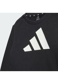 Adidas - Dres Essentials Kids. Okazja: na uczelnię. Kolor: czarny, biały, wielokolorowy. Materiał: dresówka. Styl: sportowy #2