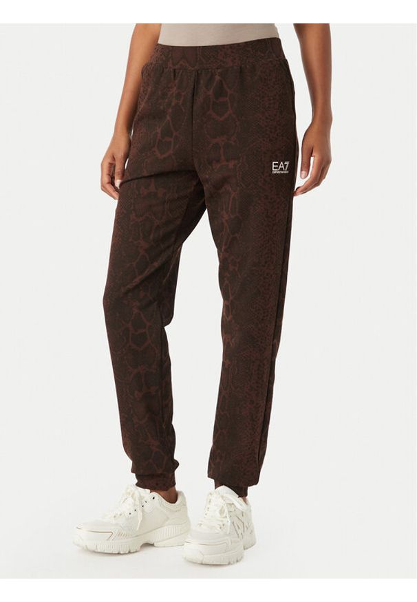 EA7 Emporio Armani Spodnie dresowe 7W001416 AF26043 F6007 Brązowy ciemny Regular Fit. Kolor: brązowy. Materiał: bawełna
