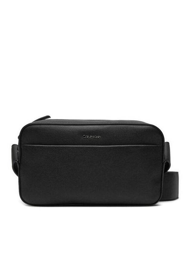 Calvin Klein Saszetka Ck Refined Camera Bag K50K512758 Czarny. Kolor: czarny. Materiał: skóra