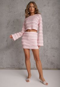Renee - Różowy Komplet z Koronki Bluzka Longsleeve i Dopasowane Spódnico-Szorty Daera. Kolor: różowy. Materiał: koronka. Wzór: koronka #3