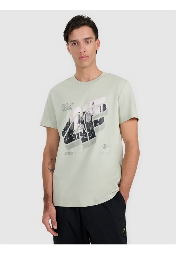 4f - 4F T-shirt regular z nadrukiem męski - turkusowy S. Kolor: turkusowy. Materiał: skóra, materiał. Wzór: nadruk