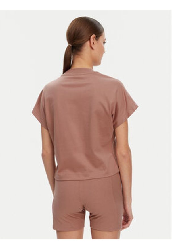 Adidas - adidas T-Shirt ALL SZN JJ1237 Różowy Regular Fit. Kolor: różowy. Materiał: bawełna