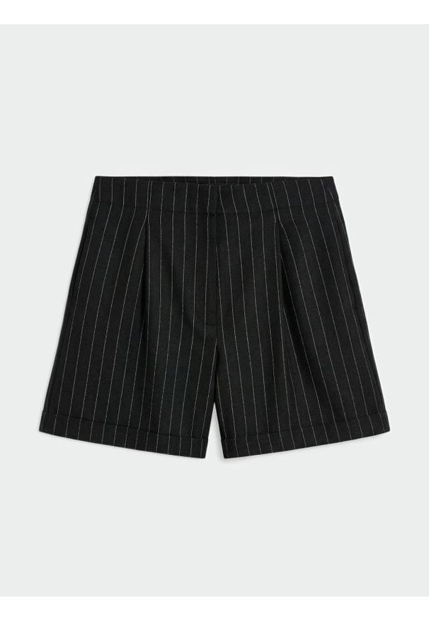 Sinsay - Szorty w paski - czarny. Kolor: czarny. Materiał: włókno, wiskoza, skóra, materiał. Wzór: paski