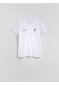Reserved - T-shirt regular z nadrukiem - biały. Kolor: biały. Materiał: bawełna, dzianina. Wzór: nadruk