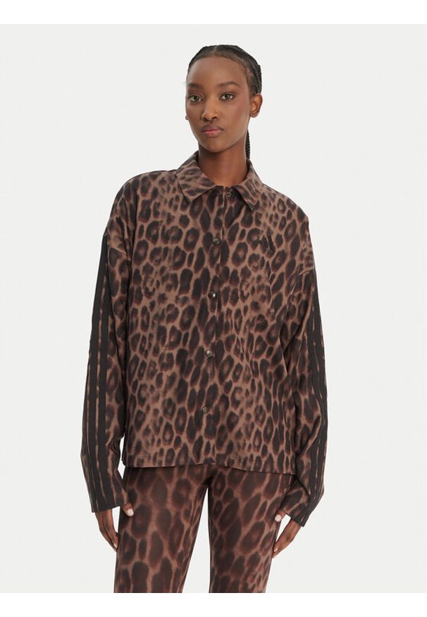 Adidas - adidas Kurtka przejściowa Seasonal Essentials Leopard Print JZ0297 Brązowy Loose Fit. Kolor: brązowy. Materiał: syntetyk. Wzór: nadruk