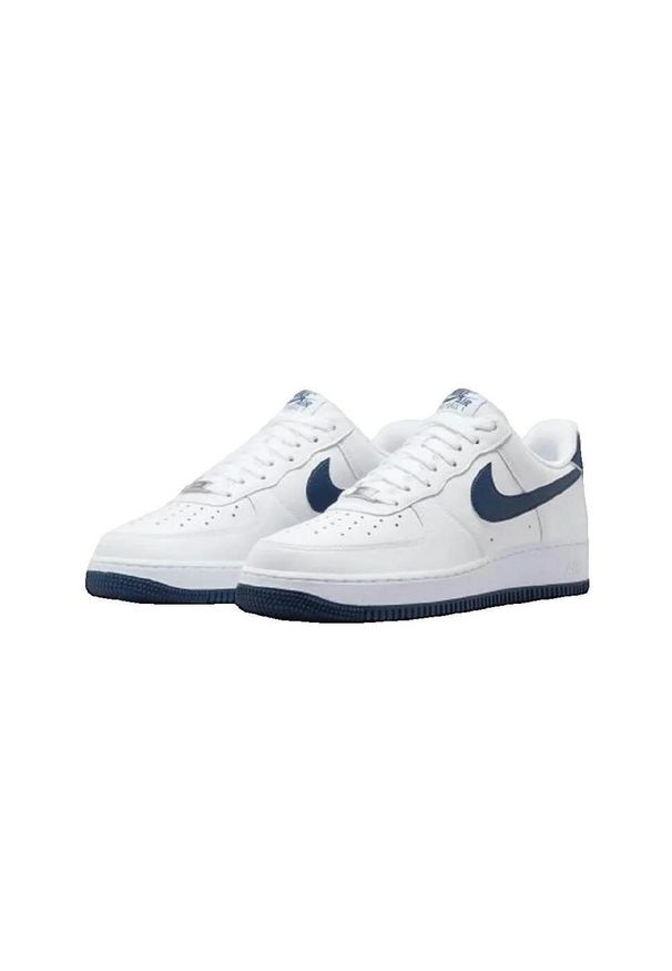 Buty do koszykówki Mężczyzna Nike Air Force 1 07 biały. Kolor: biały. Materiał: syntetyk, tkanina, skóra, materiał. Model: Nike Air Force. Sport: koszykówka