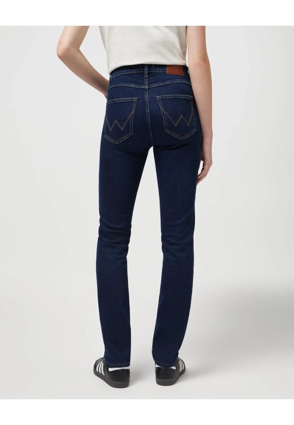 Wrangler - DAMSKIE SPODNIE WRANGLER SLIM DARK WASH 112352574