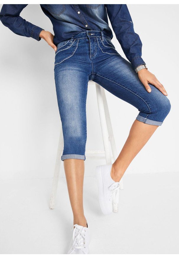 bonprix - Dżinsy straight, mid waist, cropped. Kolor: niebieski