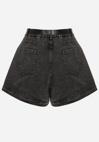 Born2be - Czarne Bawełniane Szorty z Wysokim Stanem i Paskiem Devne. Okazja: na co dzień. Stan: podwyższony. Kolor: czarny. Materiał: bawełna. Styl: casual #5