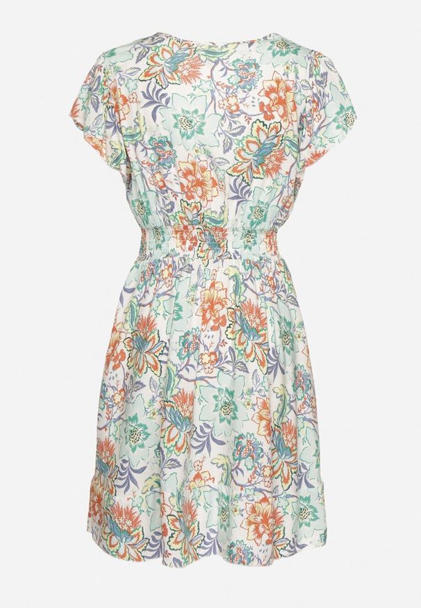 Born2be - Jasnozielona Bawełniana Sukienka w Kwiaty z Kopertowym Dekoltem Rozkloszowana Jenovienna. Okazja: na co dzień. Typ kołnierza: dekolt kopertowy. Kolor: zielony. Materiał: bawełna. Wzór: kwiaty. Typ sukienki: kopertowe. Styl: casual, elegancki