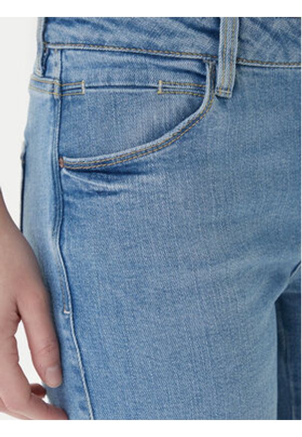 Guess Jeansy W6RA15 D6882 Niebieski Regular Fit. Kolor: niebieski