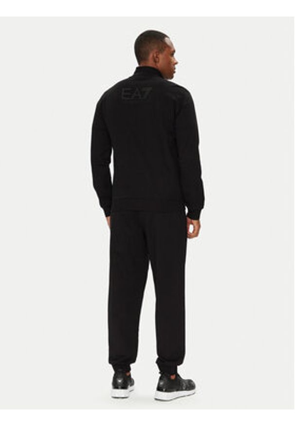 EA7 Emporio Armani Dres 7M000235 AF13512 UC001 Czarny Regular Fit. Kolor: czarny. Materiał: bawełna