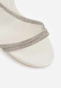 Renee - Białe Szpilki Sandały z Cyrkoniowymi i Transparentnymi Paskami Vikirissa. Okazja: na imprezę. Zapięcie: pasek. Kolor: biały. Wzór: aplikacja, paski. Obcas: na szpilce. Styl: elegancki. Wysokość obcasa: średni #8