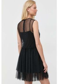 MAX&Co. sukienka kolor czarny mini rozkloszowana. Kolor: czarny. Materiał: dzianina. Typ sukienki: rozkloszowane. Styl: klasyczny. Długość: mini #5