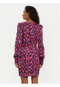 Guess Sukienka koktajlowa Marion W4BK40 WGLK2 Różowy Slim Fit. Kolor: różowy. Materiał: syntetyk. Styl: wizytowy #5