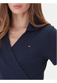 TOMMY HILFIGER - Tommy Hilfiger Sukienka codzienna 1985 WW0WW45733 Granatowy Regular Fit. Okazja: na co dzień. Kolor: niebieski. Materiał: syntetyk. Typ sukienki: proste. Styl: casual #5