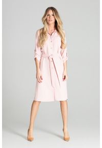 e-margeritka - Sukienka koszulowa na guziki z paskiem różowa - l. Kolor: różowy. Materiał: materiał, poliester. Wzór: aplikacja. Typ sukienki: koszulowe. Styl: elegancki