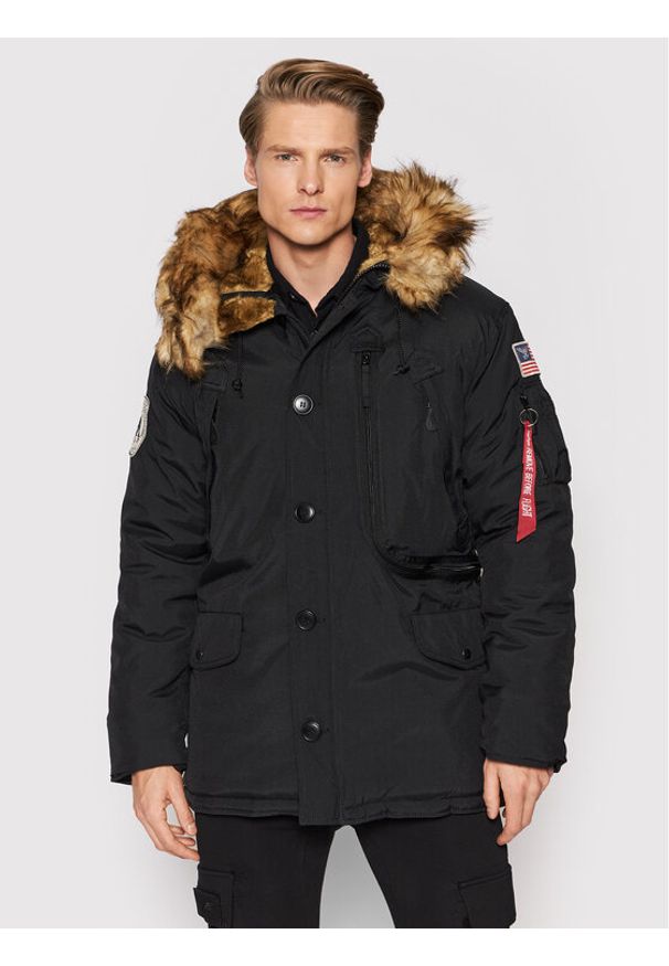Alpha Industries Kurtka zimowa 123144 Czarny Regular Fit. Kolor: czarny. Materiał: syntetyk. Sezon: zima