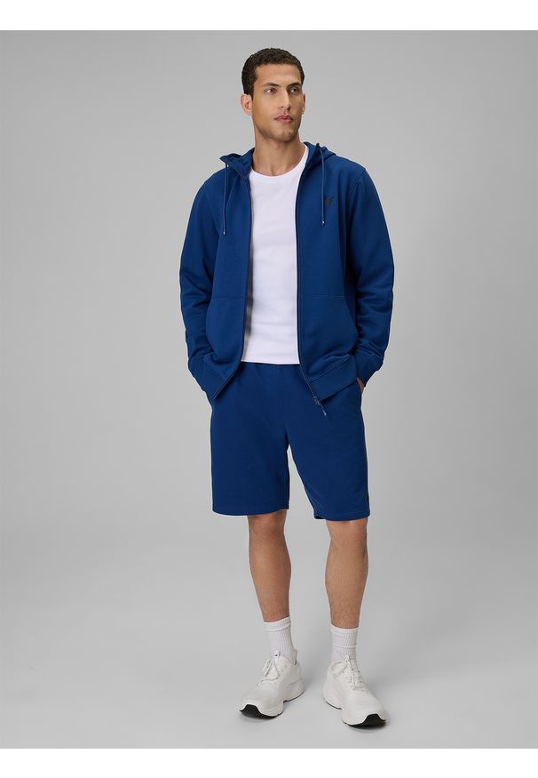 4f - 4F Bluza dresowa regular z kapturem męska - granatowa L. Okazja: na co dzień. Typ kołnierza: kaptur. Kolor: niebieski. Materiał: dresówka. Długość rękawa: raglanowy rękaw. Styl: casual