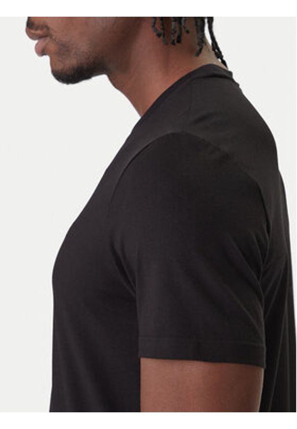Calvin Klein T-Shirt LV04LC240G Czarny Slim Fit. Kolor: czarny. Materiał: bawełna