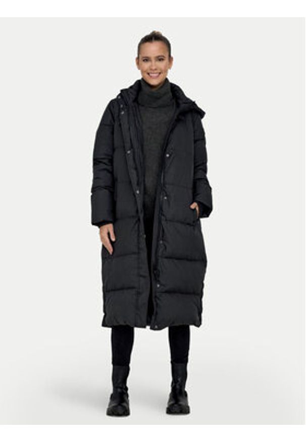 only - ONLY Kurtka zimowa Alice 15276961 Czarny Regular Fit. Kolor: czarny. Materiał: syntetyk. Sezon: zima