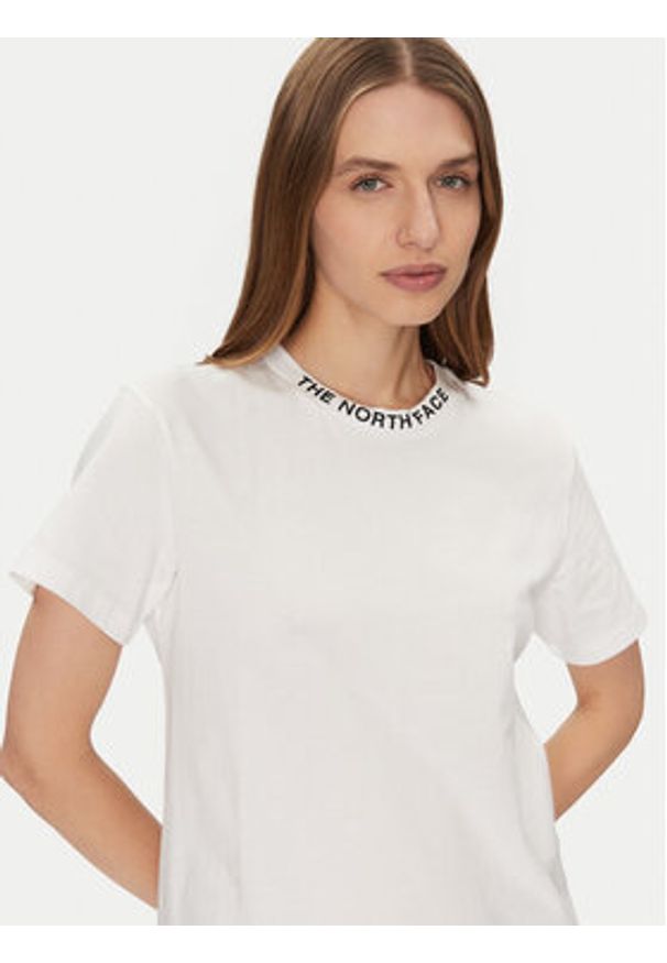 The North Face T-Shirt Zumu NF0A87DJ Biały Relaxed Fit. Kolor: biały. Materiał: bawełna