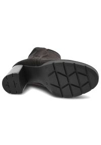 Czarne Botki Marco Tozzi Modne Obuwie Damskie. Okazja: na co dzień. Kolor: czarny. Materiał: jeans, syntetyk, zamsz, futro. Obcas: na obcasie. Styl: casual, elegancki. Wysokość obcasa: średni #5