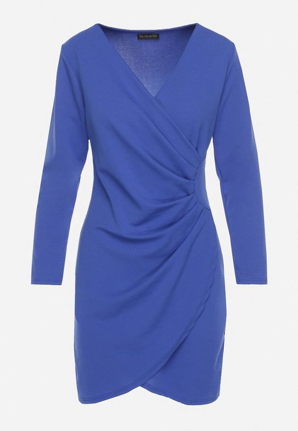 Born2be - Granatowa Sukienka Kopertowa z Ozdobnym Marszczeniem Ohildria. Kolor: niebieski. Typ sukienki: kopertowe. Styl: elegancki