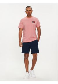 Tommy Jeans T-Shirt Essential DM0DM18263 Różowy Slim Fit. Kolor: różowy. Materiał: bawełna