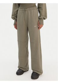 Adidas - adidas Spodnie dresowe JM1099 Zielony Regular Fit. Kolor: zielony. Materiał: bawełna #1