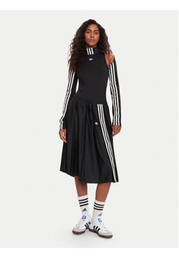 Adidas - adidas Spódnica plisowana Ribbon JW0114 Czarny Regular Fit. Kolor: czarny. Materiał: syntetyk