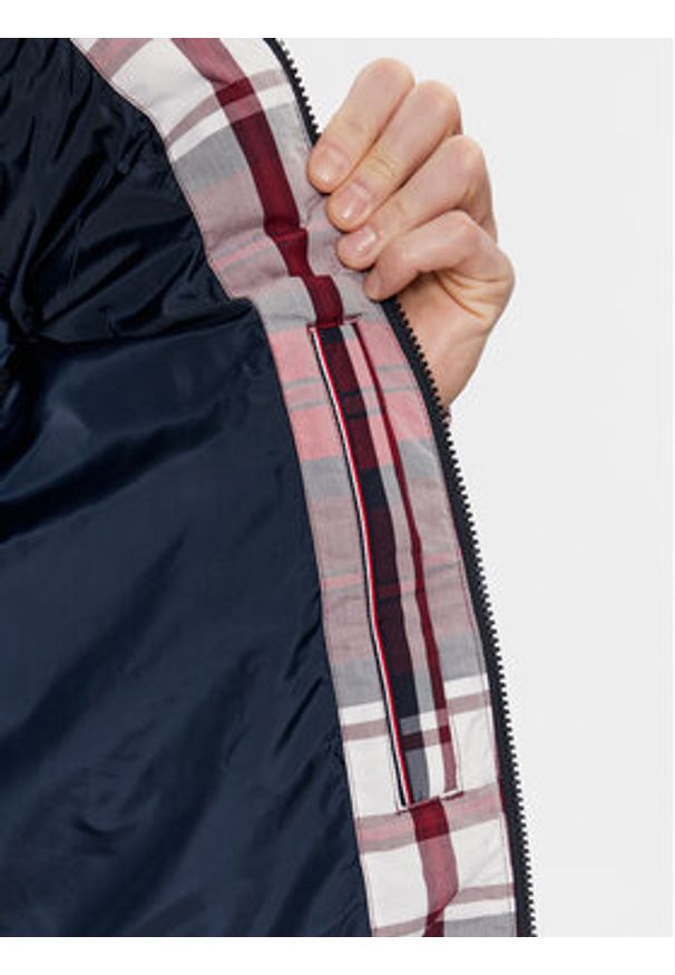 TOMMY HILFIGER - Tommy Hilfiger Kurtka zimowa New York MW0MW33432 Czerwony Regular Fit. Kolor: czerwony. Materiał: syntetyk. Sezon: zima