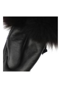 Czarne Rękawiczki Luka-Pelli Z Naturalnym Futrem Z Lisa. Kolor: czarny. Materiał: futro. Sezon: zima #2