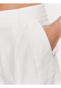 MICHAEL Michael Kors Szorty materiałowe MS330129BA Biały Regular Fit. Kolor: biały. Materiał: materiał, wiskoza #5