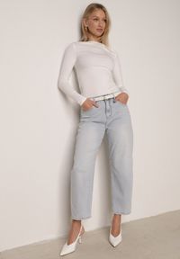 Born2be - Niebieskie Jeansy z Bawełną o Fasonie Mom Fit z Wysokim Stanem Vrenes. Okazja: na co dzień, na spotkanie biznesowe. Stan: podwyższony. Kolor: niebieski. Styl: casual, biznesowy, klasyczny #1