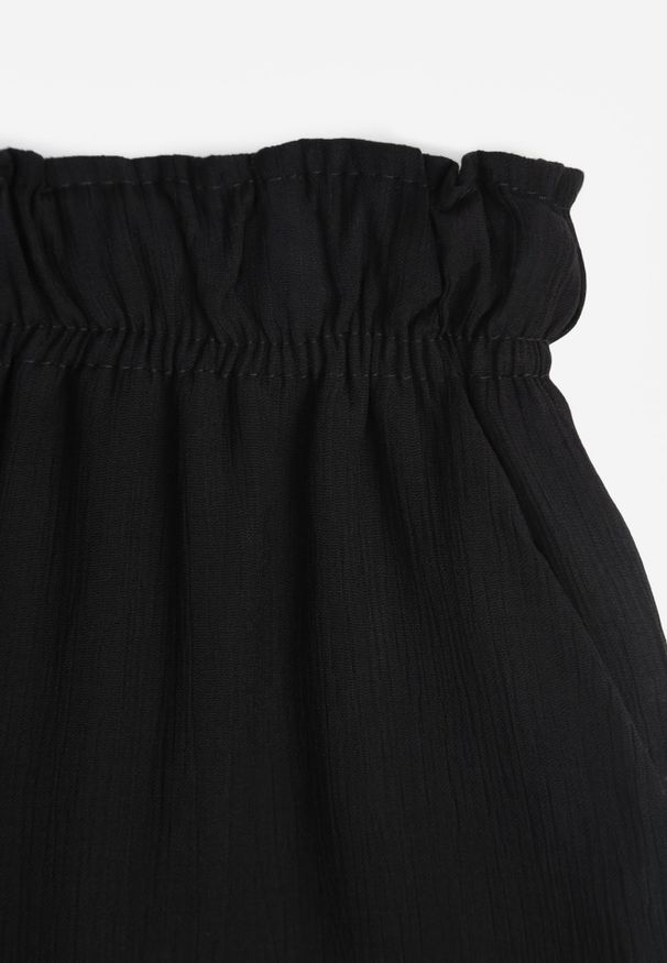 Renee - Czarne Spodnie Materiałowe z Marszczoną Gumką Pimpernel. Kolor: czarny. Materiał: materiał